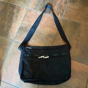 Lesportsac Deluxe Everyday bag